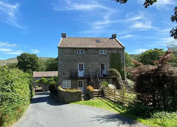 Wonderfully Scenic And Comfortable Dales Mill Property
