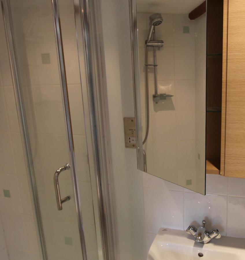 Wonderfully Scenic And Comfortable Dales Mill Holiday home West Burton