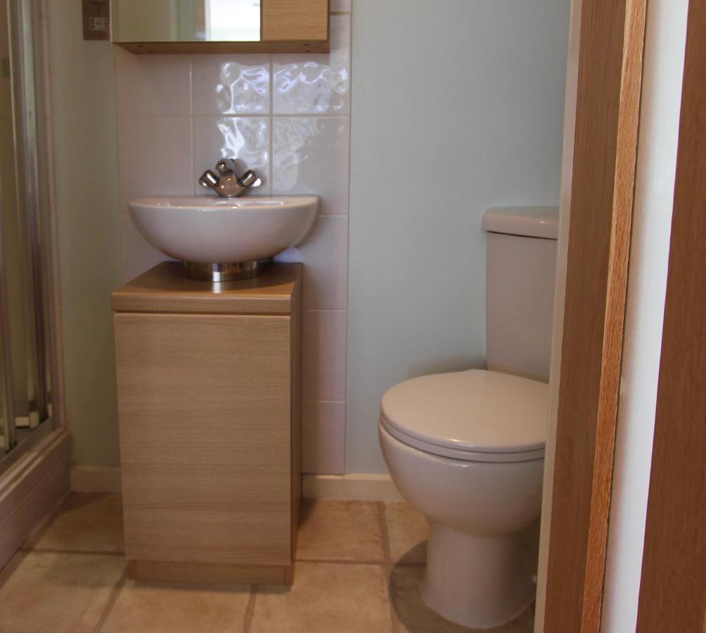 Wonderfully Scenic And Comfortable Dales Mill Holiday home *